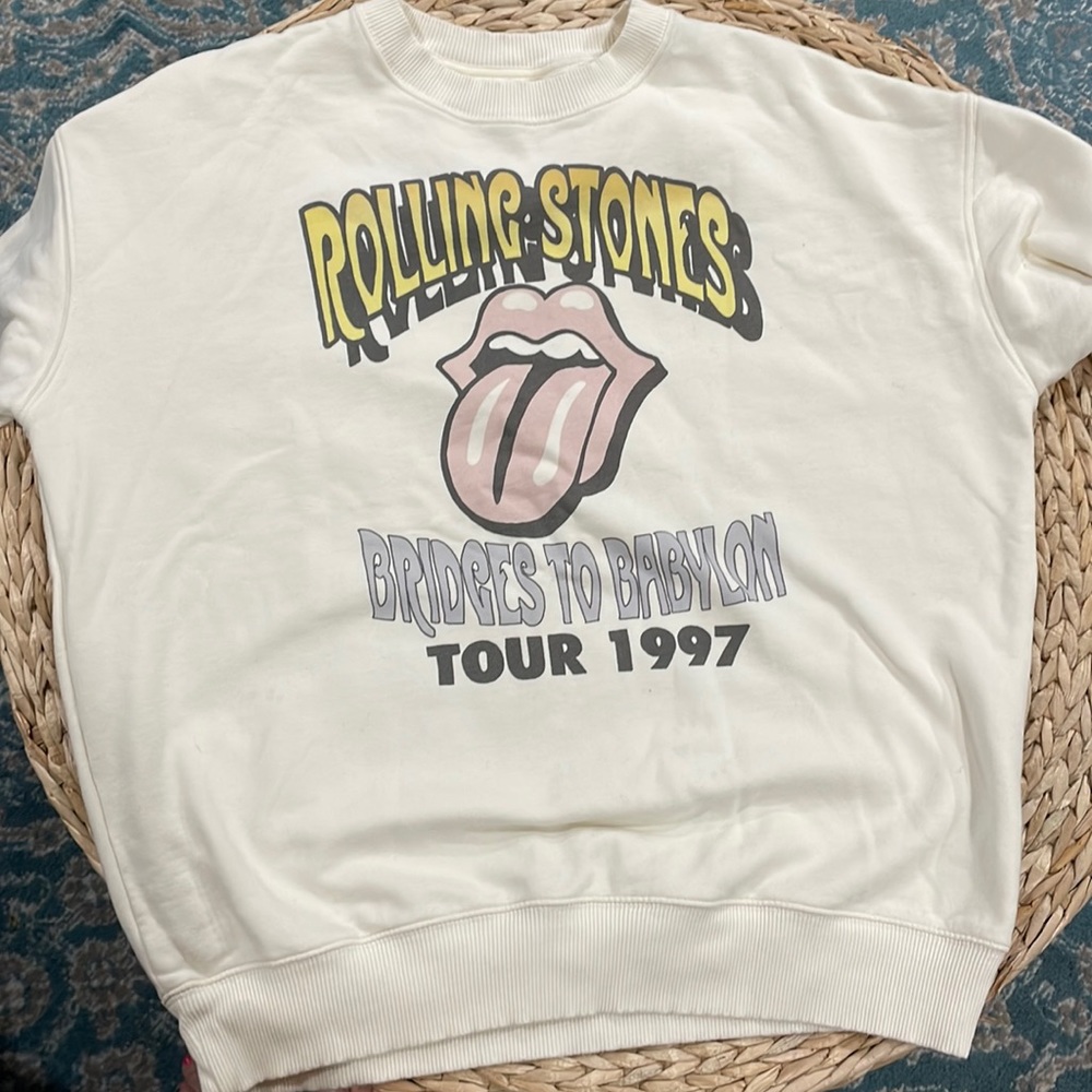 American Eagle sweater Rollin Stones
